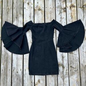 Missguided⎪Denim dress with trumpet sleeves